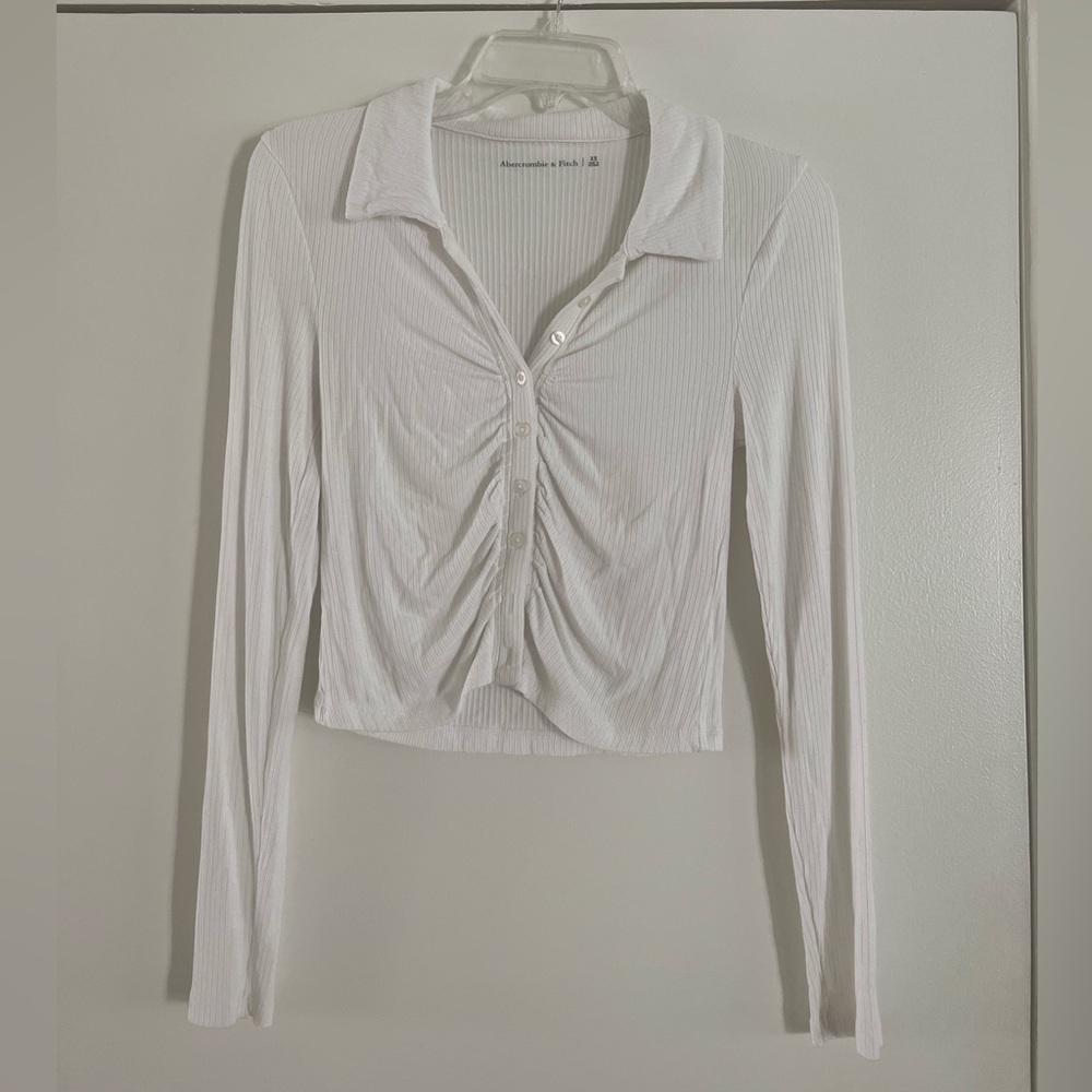 Abercrombie - Women’s Button Down Ruched Long Sleeve Top (white)